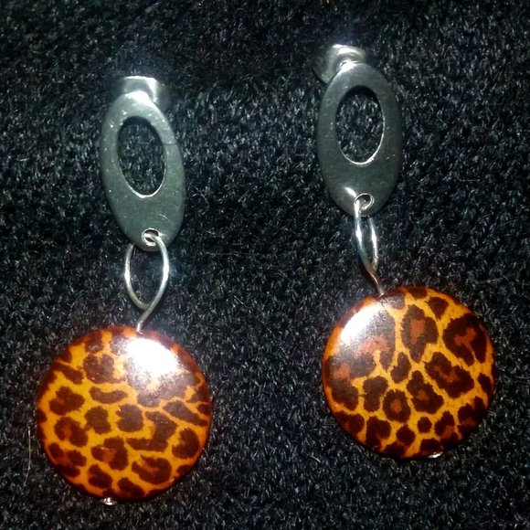 Leopards Print Earrings - Picture 1 of 5